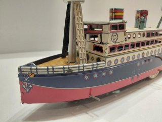 Barco de hojalata