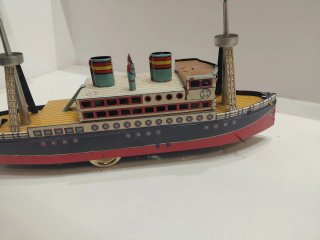 Barco de hojalata