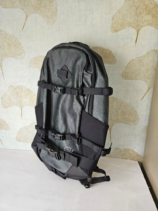 Zaino Herschel All Season 29L trekking. Nuovo.
