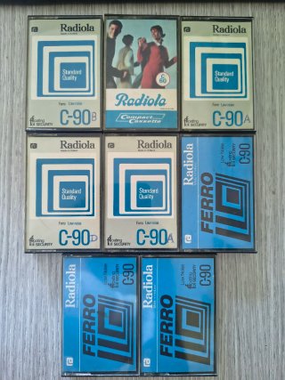 Lotto 16 musicassette Radiola C90