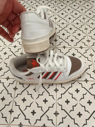 Zapatillas Adidas Forum Mujer Marrón y Blanco
