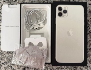 iPhone 11 Pro Max 64GB Plata