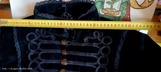 Chaqueta militar gótica negra