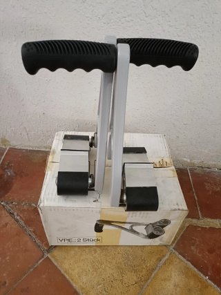 Abrazadera o portapaneles FIME