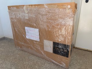 Smart TV LG 50UQ81006LB para piezas (Pantalla rota