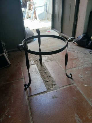 Soporte macetero hierro forjado
