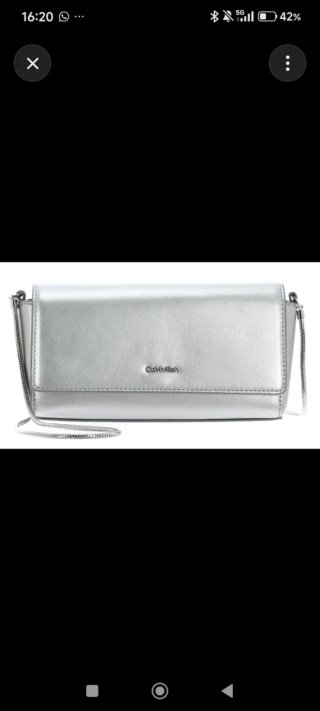 Calvin Klein bolso plateado. Nuevo con etiquetas