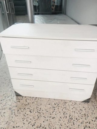 CÓMODA CÓMODA CÓMODA CÓMODA COMODA