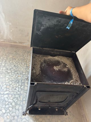 Chimenea de leña de hierro