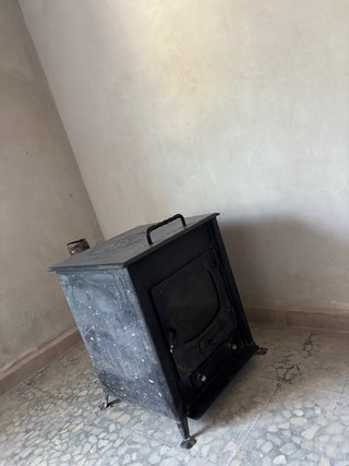 Chimenea de leña de hierro