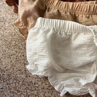 5 Cubre pañales niña 2 estampados y 3 lisos.