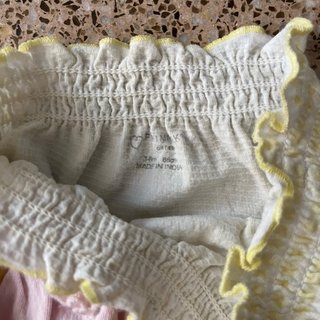 5 Cubre pañales niña 2 estampados y 3 lisos.