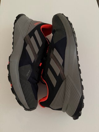 Zapatilla Adidas Terrex Talla 46 2/3