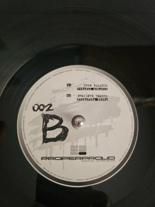 Vinilo Minimalúsculo Cerebro Properproud 002