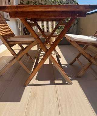 Mesa de teca de Kactus Republic exterior