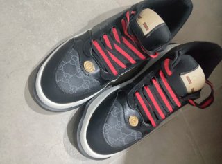 Zapatillas Gucci Negras y Rojas