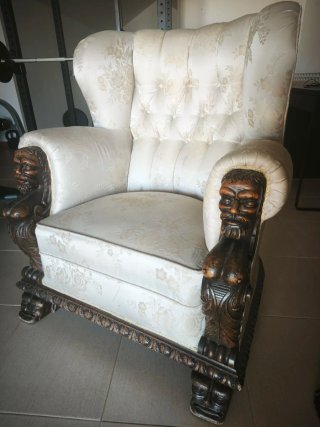 Sillones antiguos tallados madera
