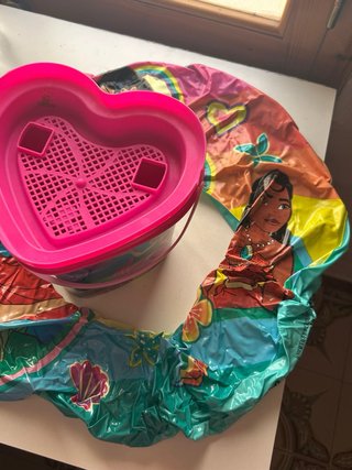 Set de playa con cubo y palas