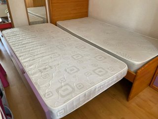 Cama nido juvenil resistente y práctica
