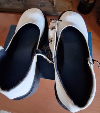 Scarpe stile  Mary Jane bianche con plateau