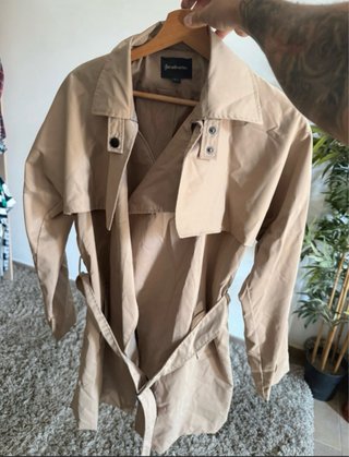Gabardina Stradivarius Beige Talla S