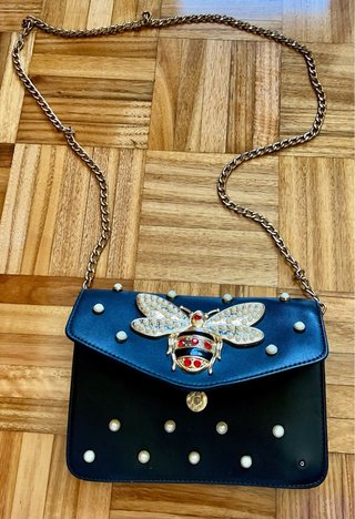 Bolso de hombro de abeja