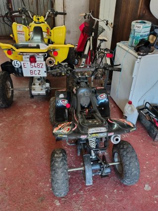 Quad infantil negro