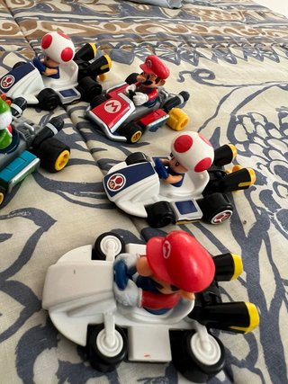 Coches Mario Kart y personajes (precio unidad)