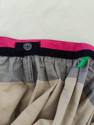 Falda niña de Benetton