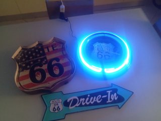 Orologio e Insegna Luminosa Route 66