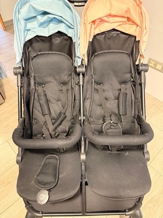 Silla Gemelar Hauck Swift Duo con Capotas colores