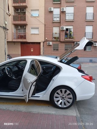 Opel Insignia 2011