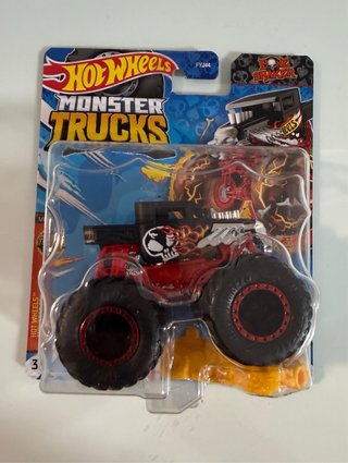 Hot Wheels Monster Trucks Bone Shaker llamas
