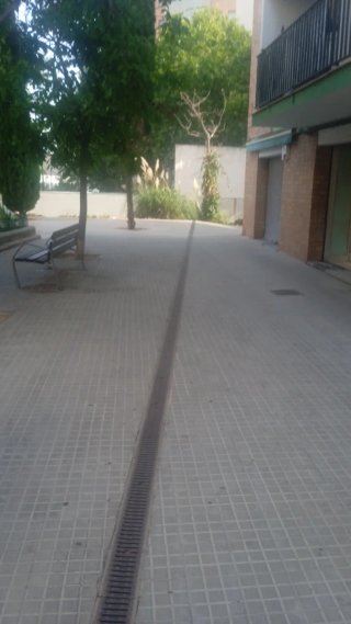 Corta setos eléctrico