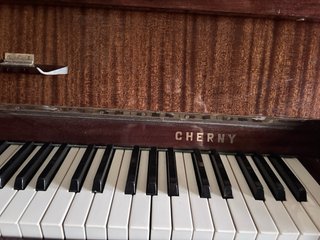 Piano Vertical Cherny Madera