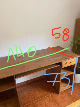 Escritorio de madera Ikea