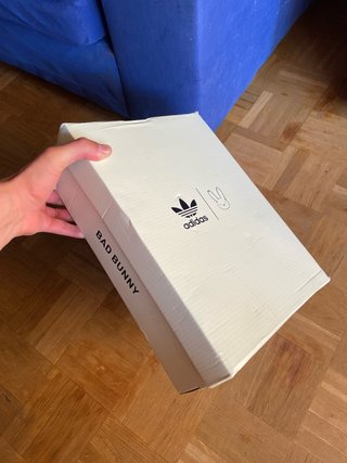 Bad Bunny x Adidas Response CL Blanco Maravilla