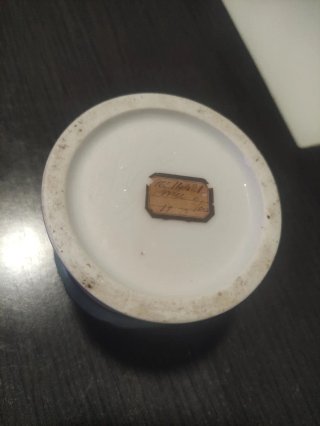 Antiguo arenero o secante/salvadera de porcelana