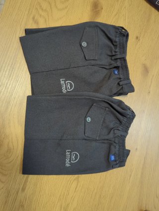 Uniforme escolar Larrode T.4 y T.2