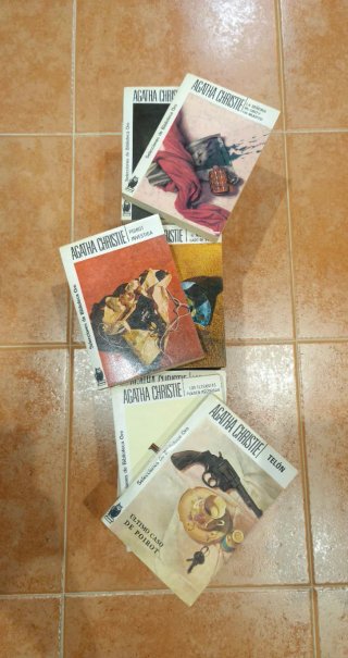Lote 34 libros Agatha Christie