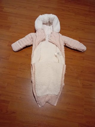 Buzo rosa bebé 3-6 meses con capucha