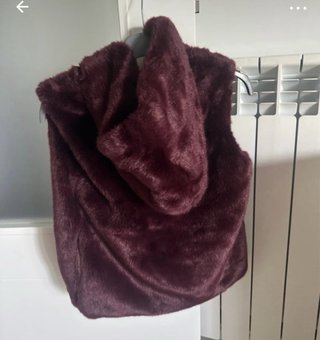 Chaleco pelo burdeos niña T. 11-12