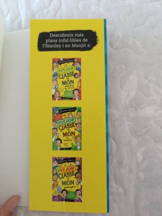 Libro en catalán la pitjor classe del món
