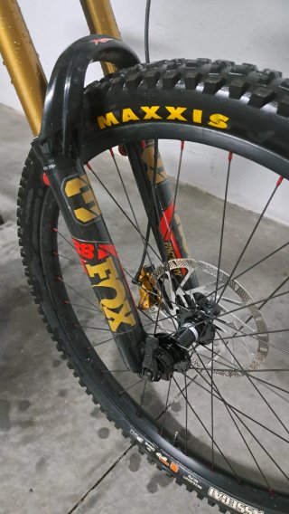 Focus SAM2 6.8 tope gama  Bicicleta Eléctrica xl