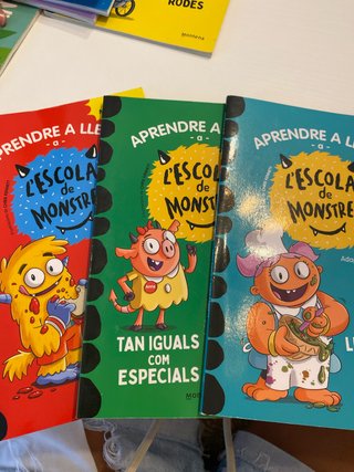 Aprendre a llegir a l#Escola de Monstres 2 - Em...