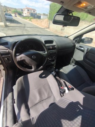Opel Astra G 1.6 - ITV al día.