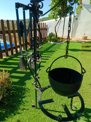 Conjunto chimenea artesanal hierro fundido