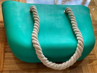 Bolso de playa teal con asas de cuerda