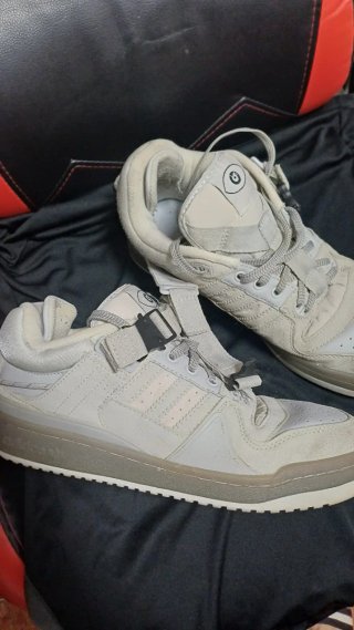 Adidas Forum Bad Bunny Grises Blancas Talla 43
