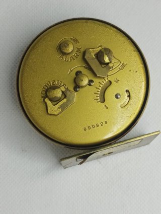 Reloj Looping Antimagnético Dorado